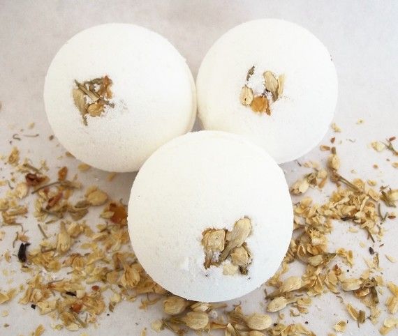 Jasmine Honeysuckle Bath Bomb